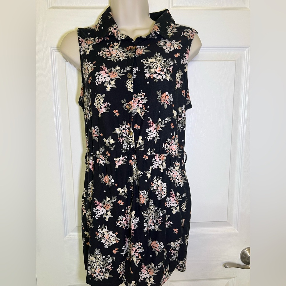 No Boundaries Black Floral Romper size M